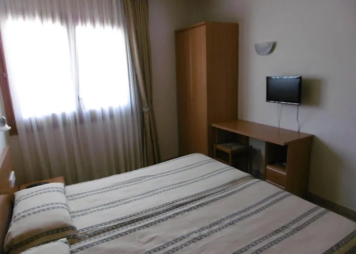 L'oreneta De Hotel 2*