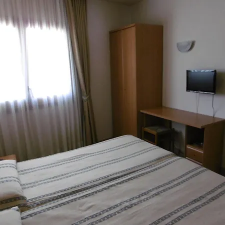 L'oreneta De Hotel 2*